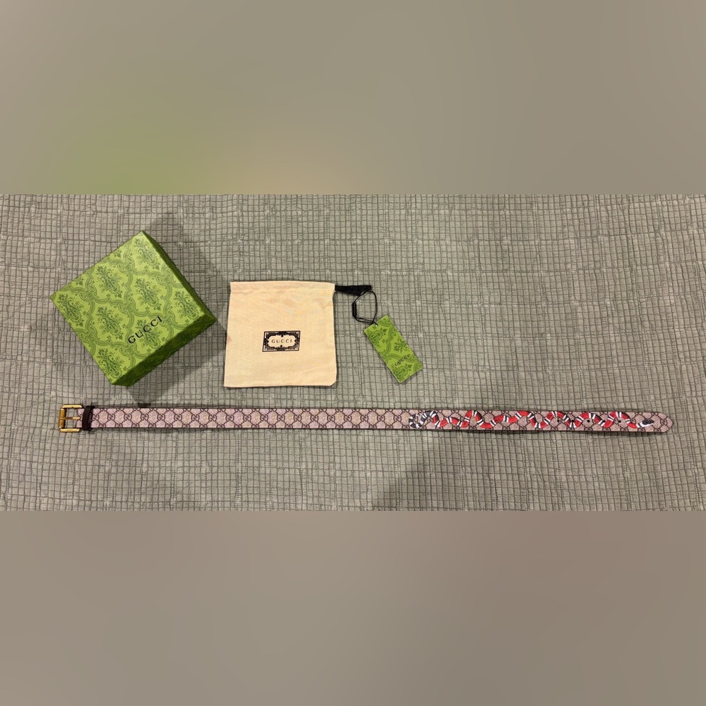 GUCCI GG Belt w/ Kingsnake print (Size 30-34)
